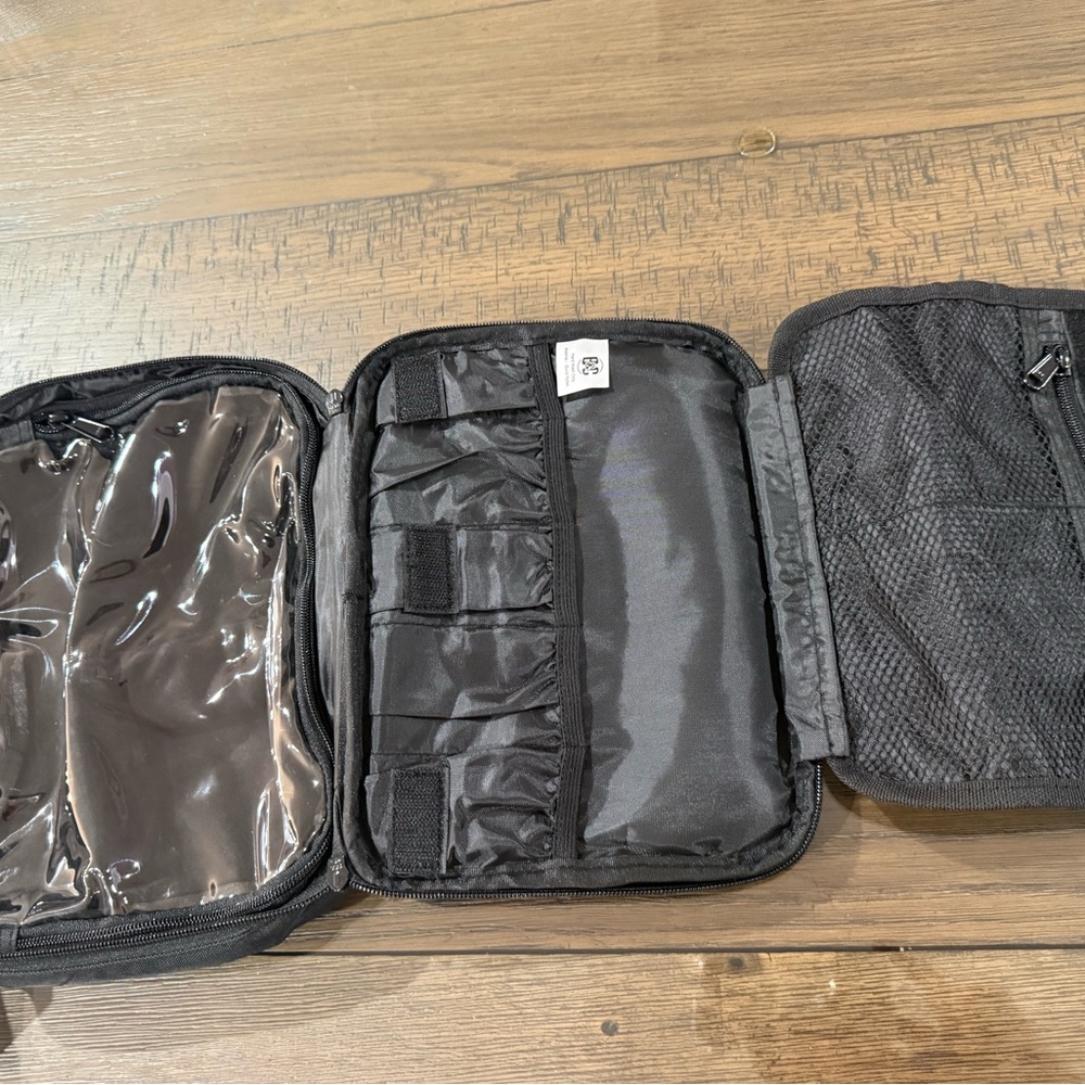 Bang Carsen Black Travel Organizer bag multiple pockets gift NWT
